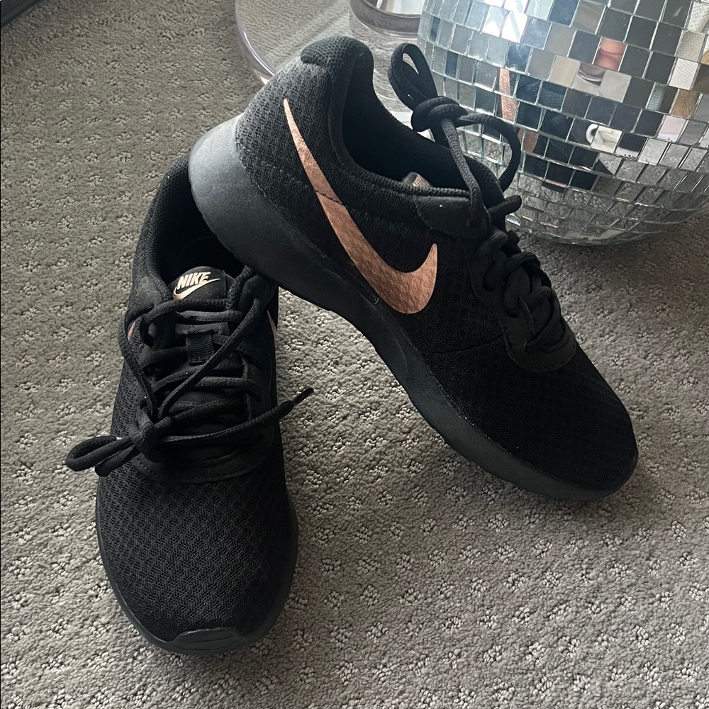 Nike Women's Black and Copper Athletic Shoes